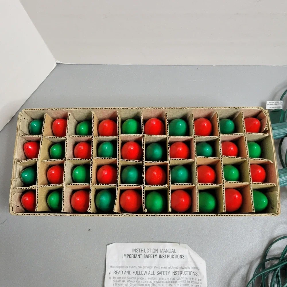 Noma Expressions 40 Outdoor Light‎ Set Multi Ceramic Red & Green Bulbs Christmas